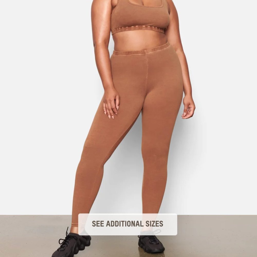 NWT Skims Outdoor Legging in Camel size XL